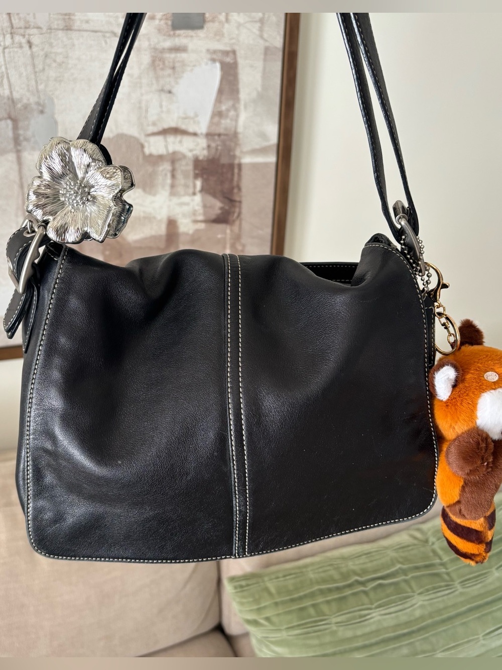 vintage black leather Coach Hampton flap shoulder bag